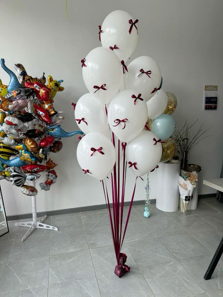 Elegant white Balloons