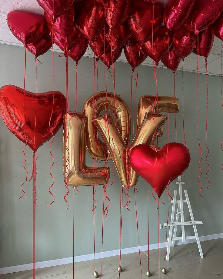 Love in Heart balloons