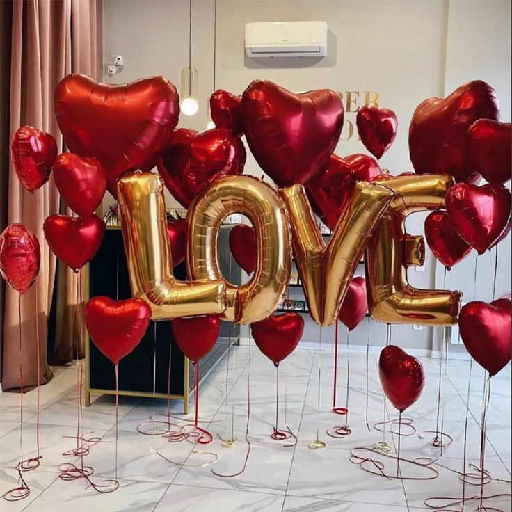 Love nest balloons