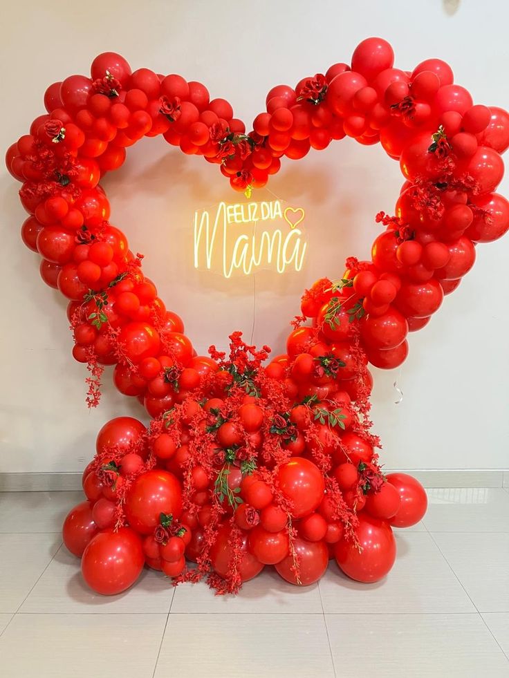 Organic Heart Balloon Frame