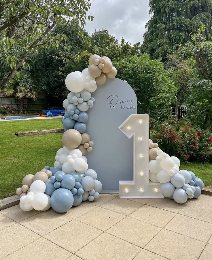 luxury balloon arch